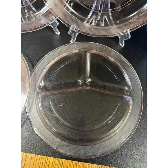 Set of 8 Pink Depression Glass Divided Dinner Plates 11" – One Plate Cracked - Picture 3 of 4